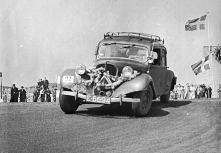 J.H.J.Groeneweg i B.Groeneweg-Staal – Citroen BL 11.